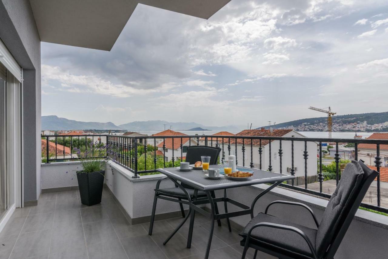 Villa Apartments Aa 1 トロギール エクステリア 写真