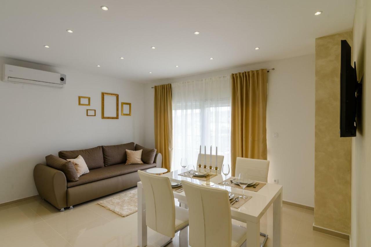 Villa Apartments Aa 1 トロギール エクステリア 写真